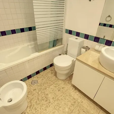Apartamento T1 In Quarteira-varandas De Carteia